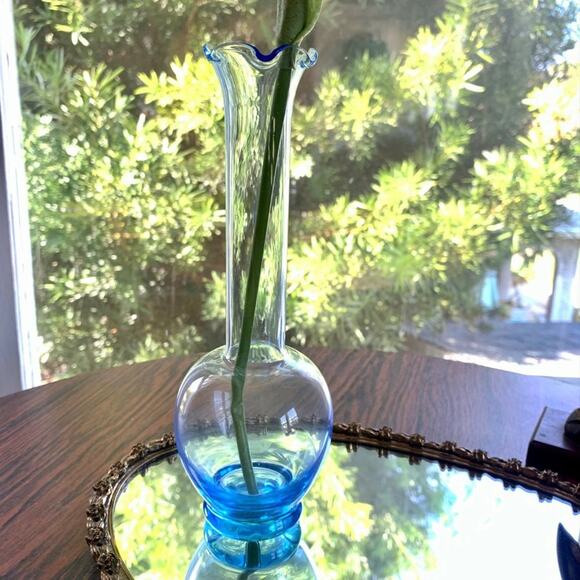 Vintage Light Blue Glass Bud Vase with Scalloped Edge – Delicate & Elegant - Picture 8 of 10